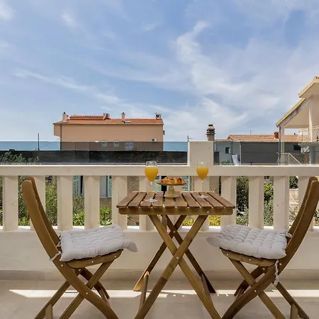 Apartamento Luka's View Makarska